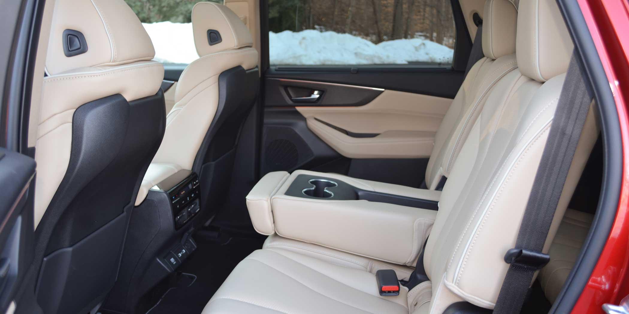  2022 Acura MDX SH-AWD Advance interior (Photo: Ian Whelan)