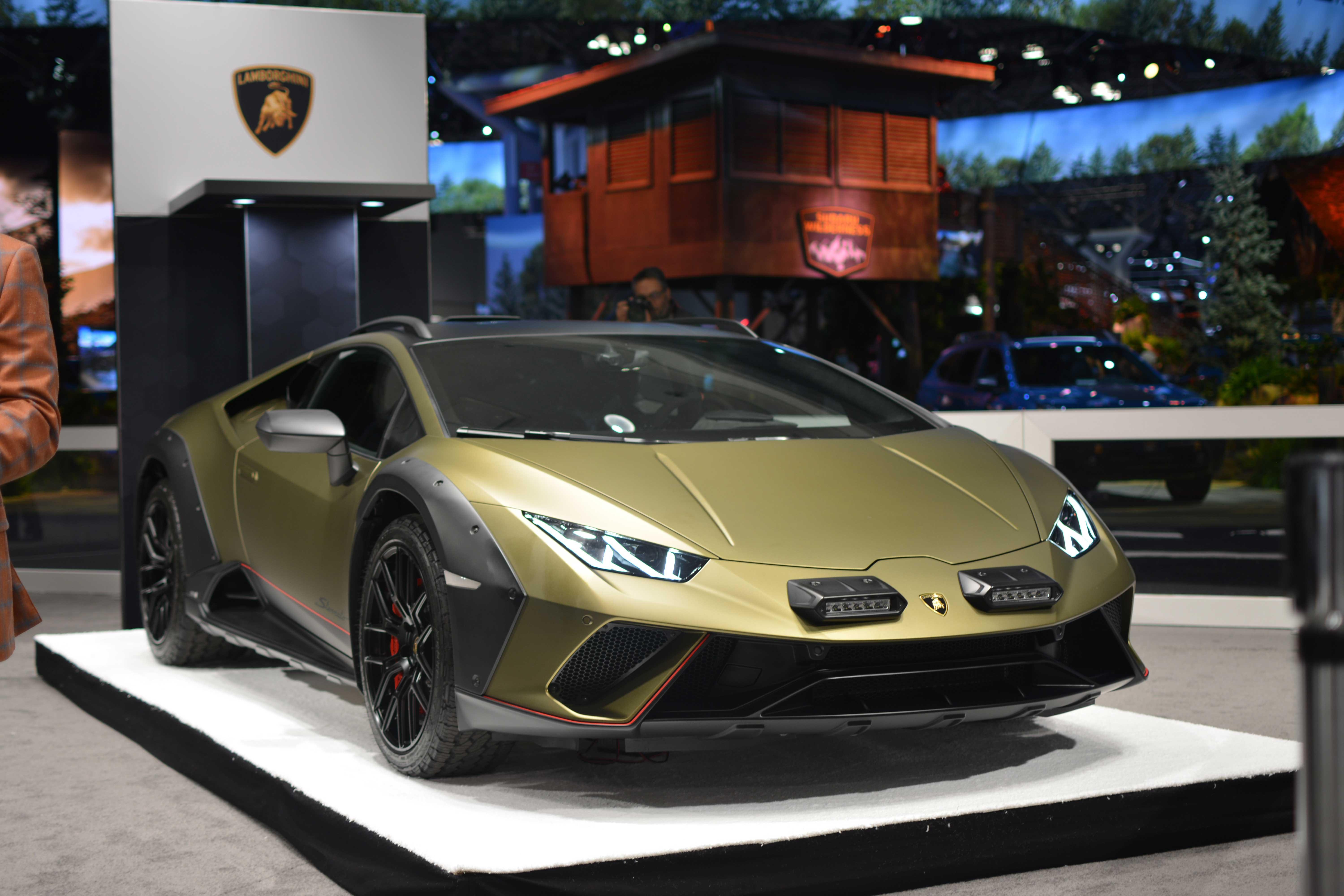 2023 Lamborghini Huracán Sterrato